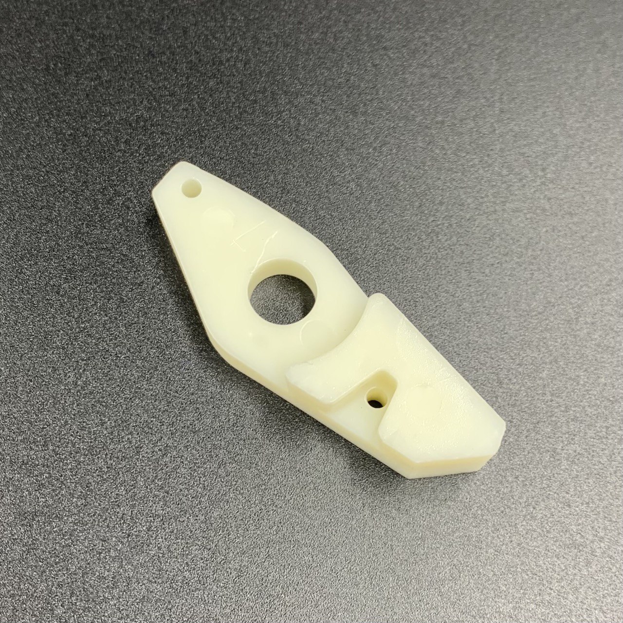 photo5440717451219284806