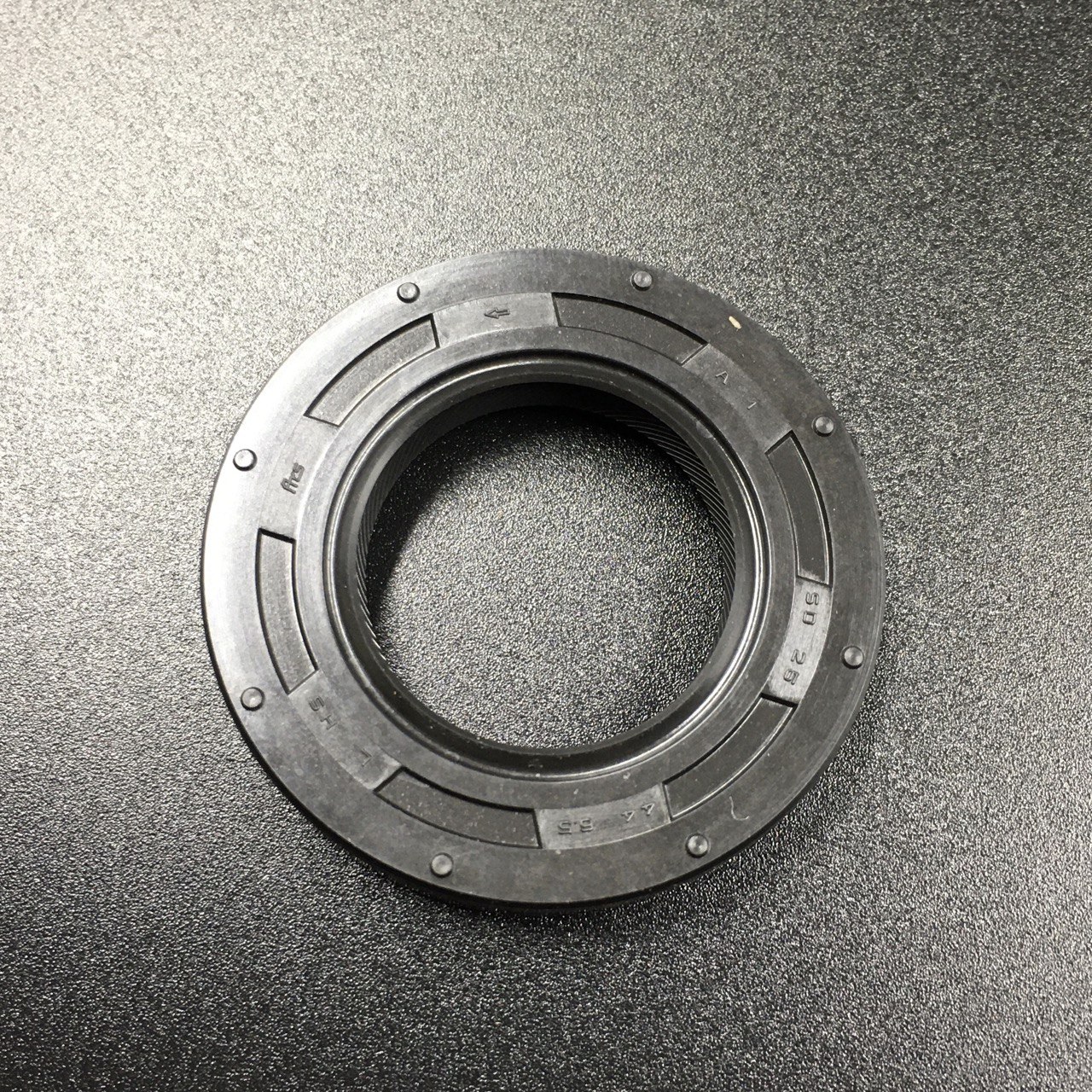 photo5462924240320834835