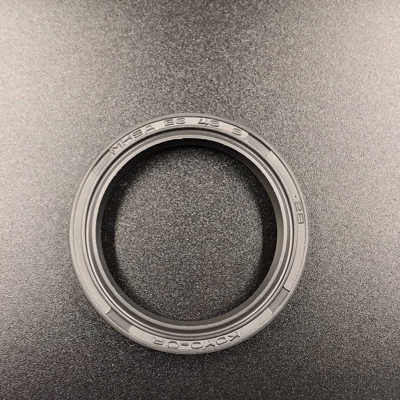 photo5307517879576538807