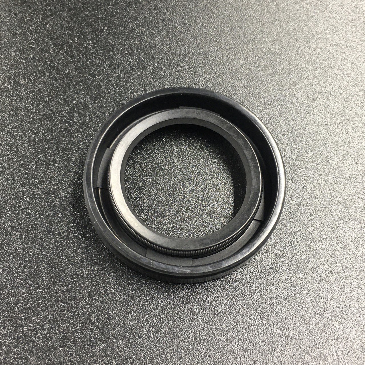 photo5240074781221564599