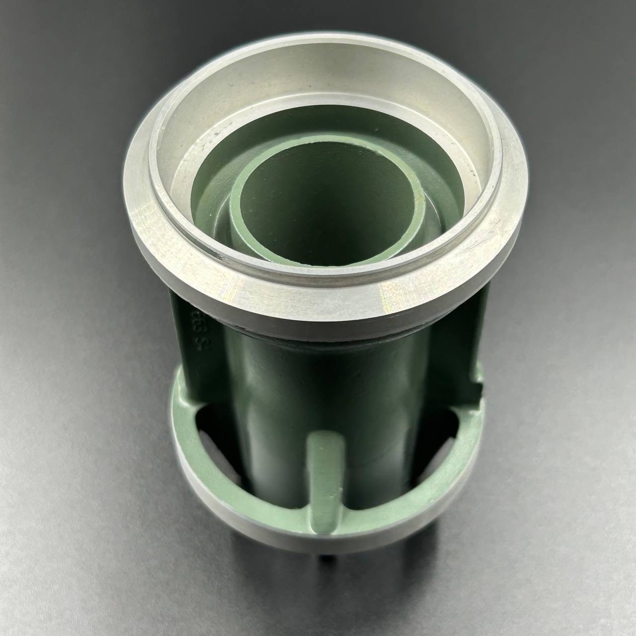 D8B0F910-61E7-4593-BFEF-6A0036650106