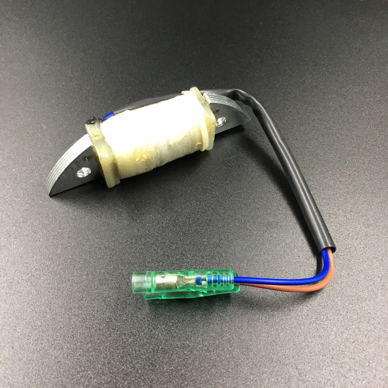 photo5449372484630588927