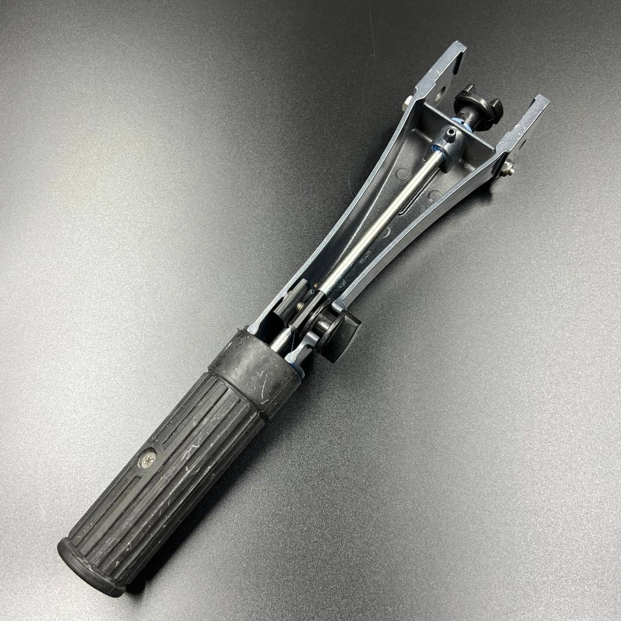 EB253F12-3D1A-40AC-BE67-F39B123E536B