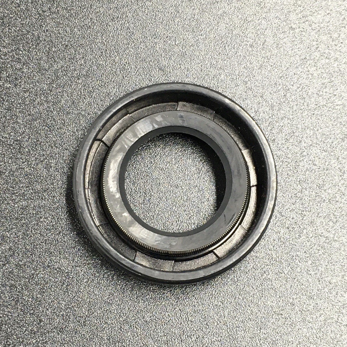 photo5406871395234852398