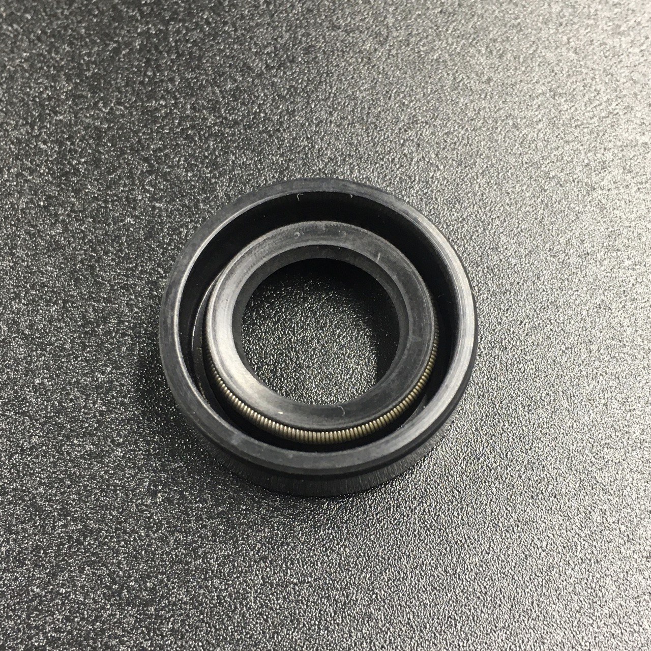 photo5240074781221564620