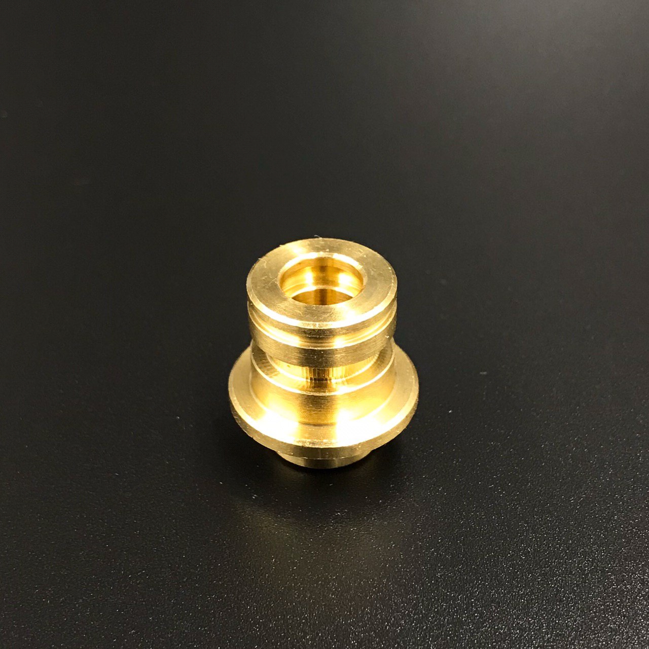 photo5319159139324243392