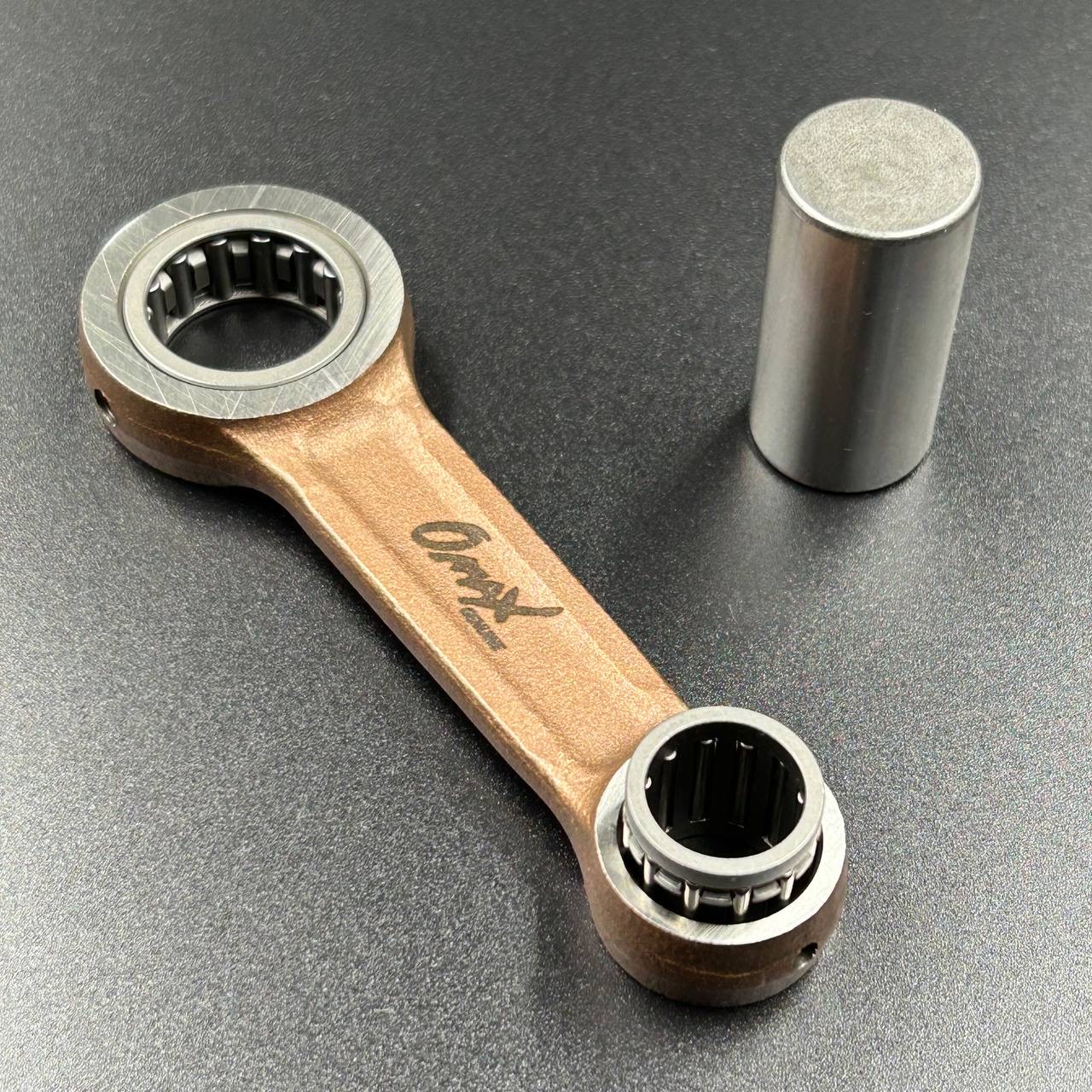 FE662C68-7613-41A4-853F-93A1E78EBDFC