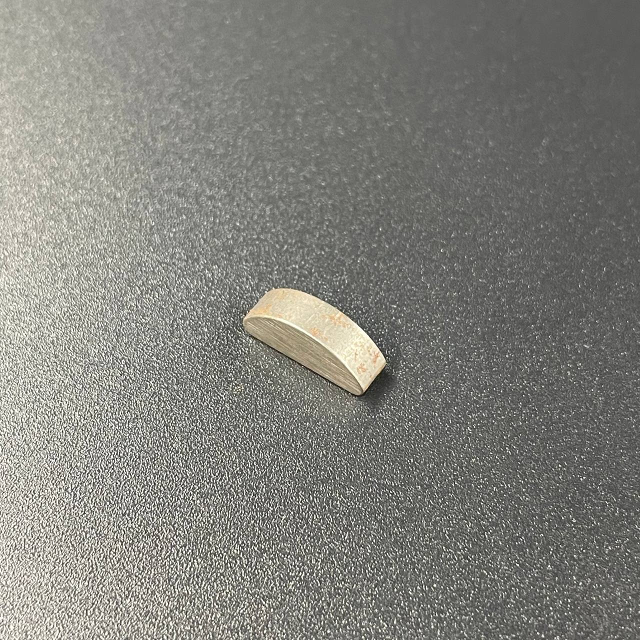 photo_5291800854778750927_y