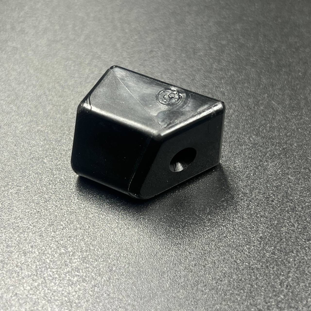 E7112D6C-1746-4A67-BF85-CFB31E161888