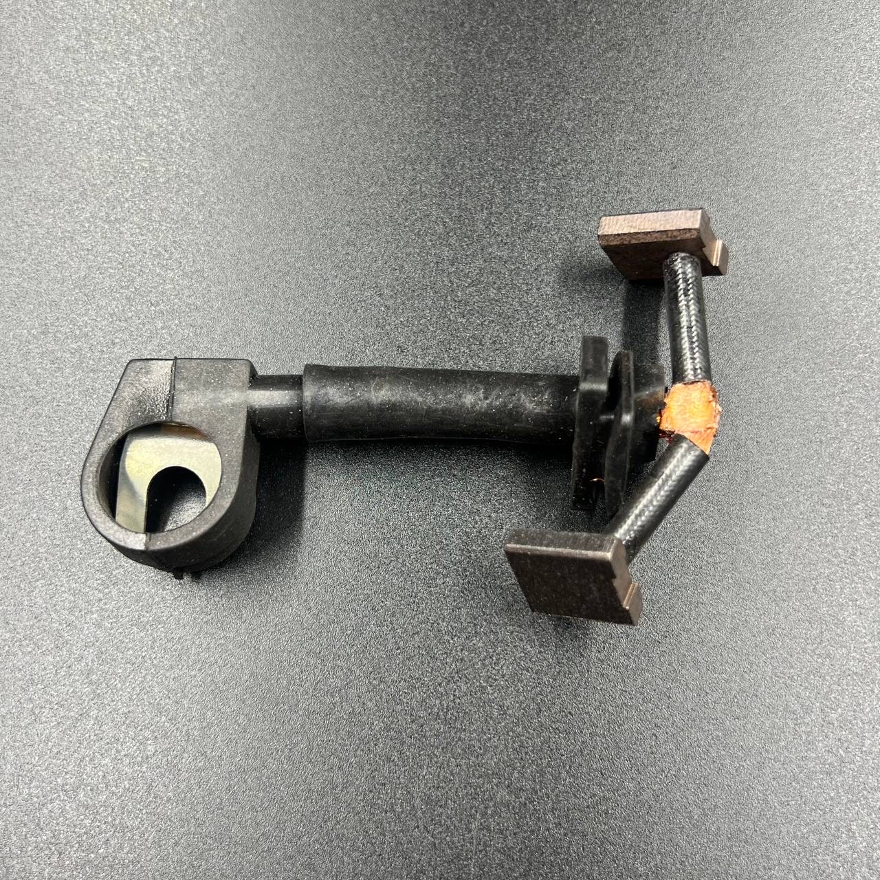 C11FF6A7-5EFE-4C38-8FC8-DFCEC5A68E1D