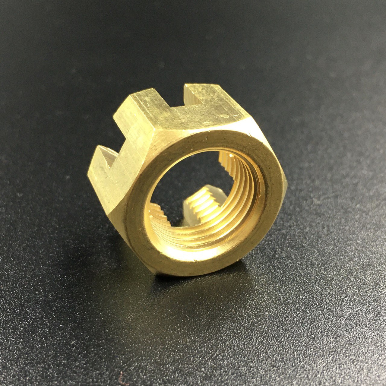 photo5246943357345836739