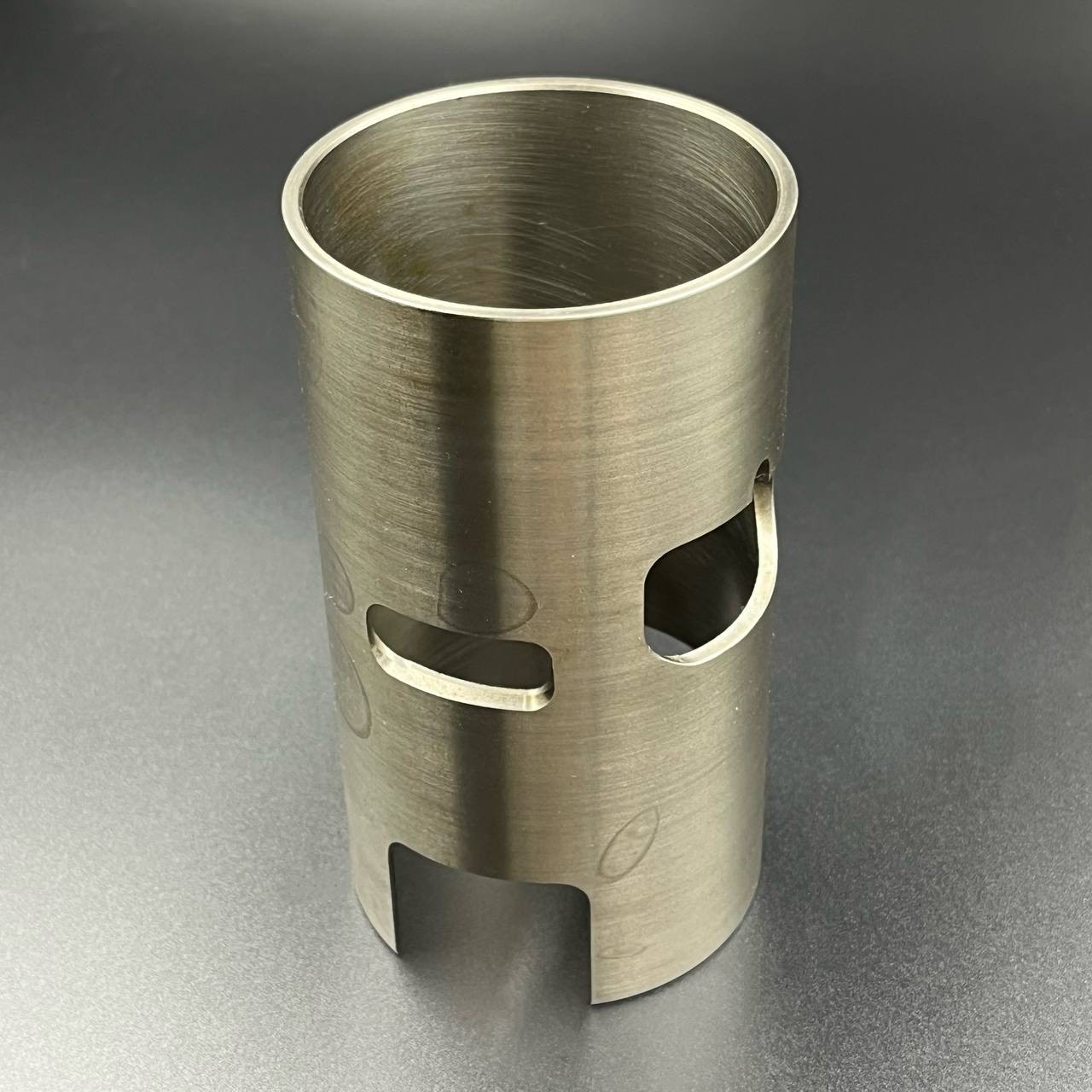 D8470DAB-4B0E-48A4-8892-8C433F18BFEE