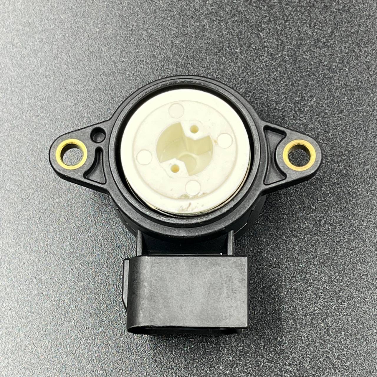 9E0C3F21-3043-41FC-BFB8-8CBECAAE65D6