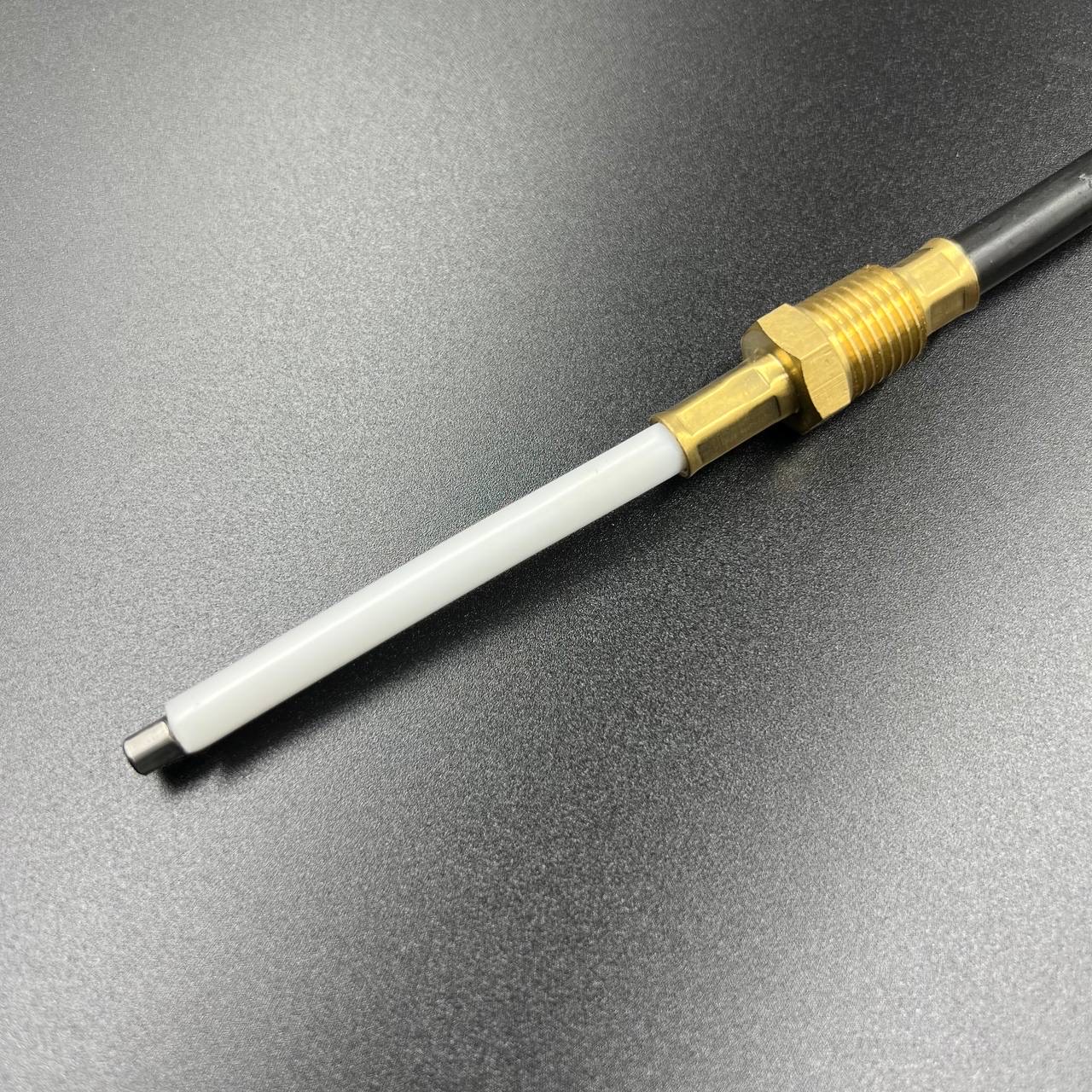 F9F08734-34C2-4A80-8358-CCBB19890044