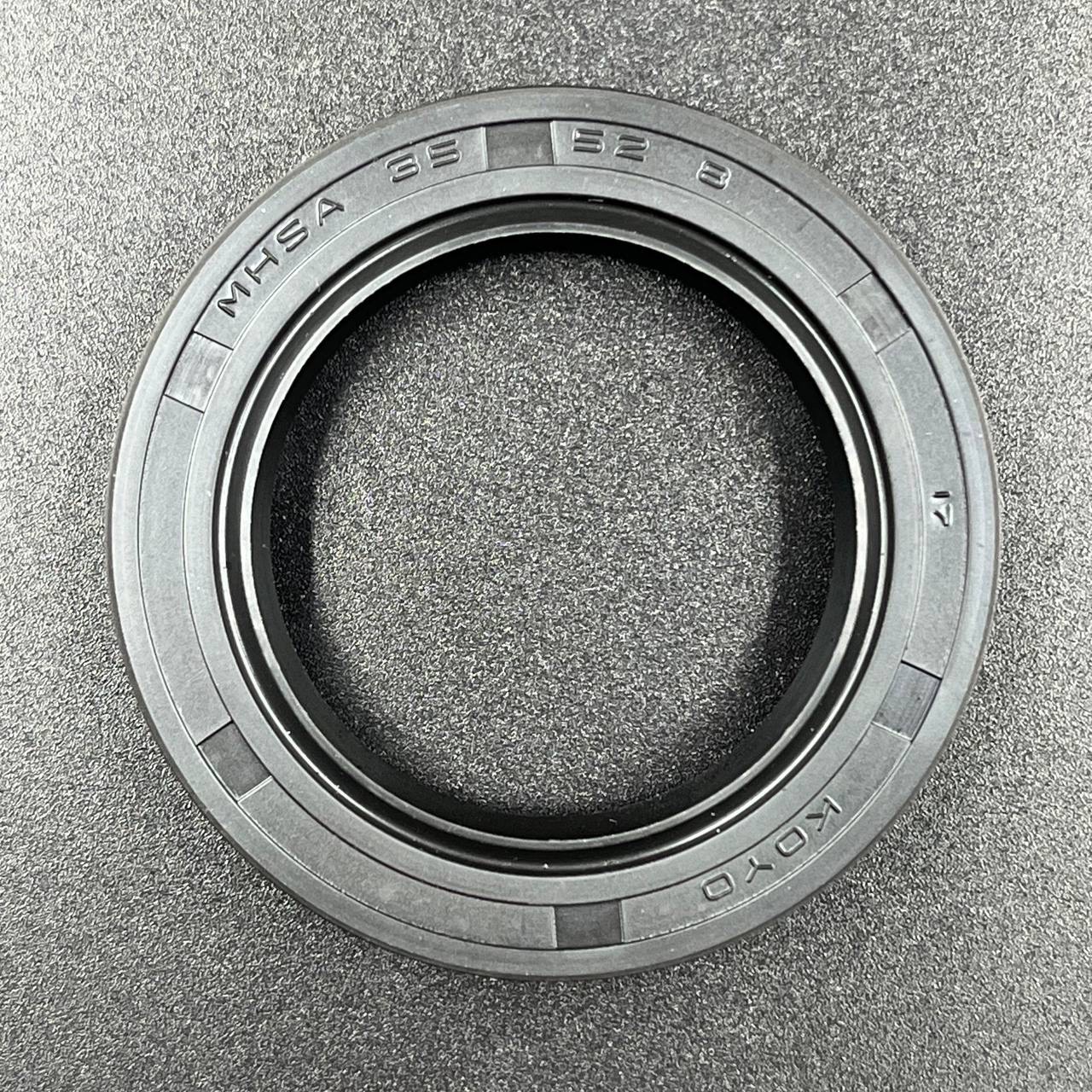 60D16F2B-D9A1-4F62-B435-E07F983D5781