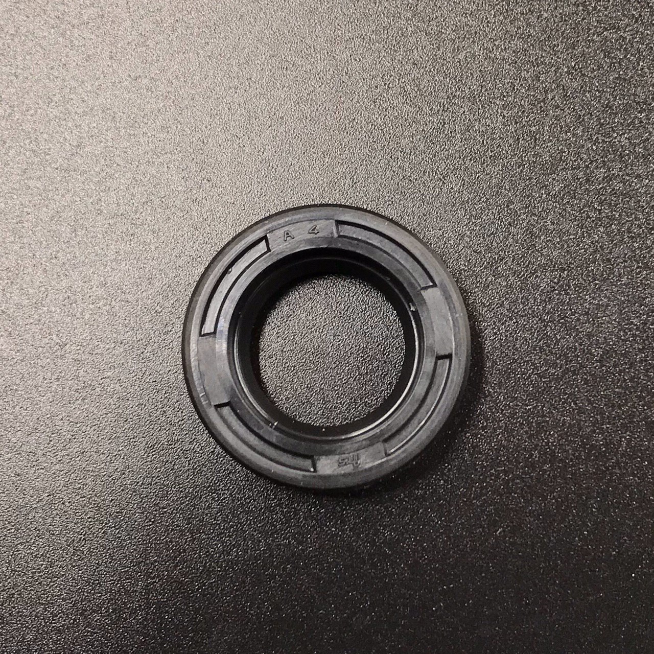 photo5316907339510557987