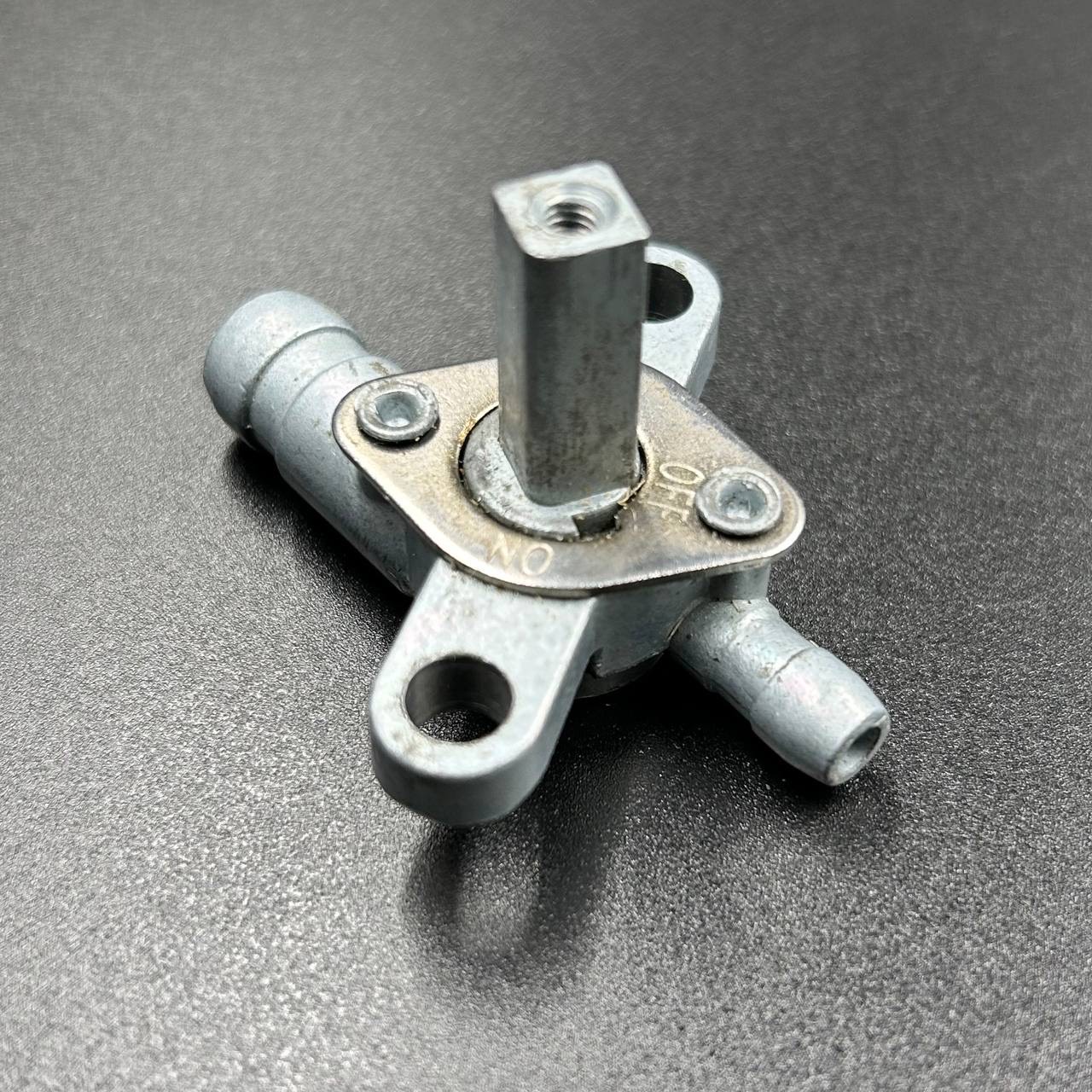 F8C6301B-4082-4231-A903-898FA68F4338