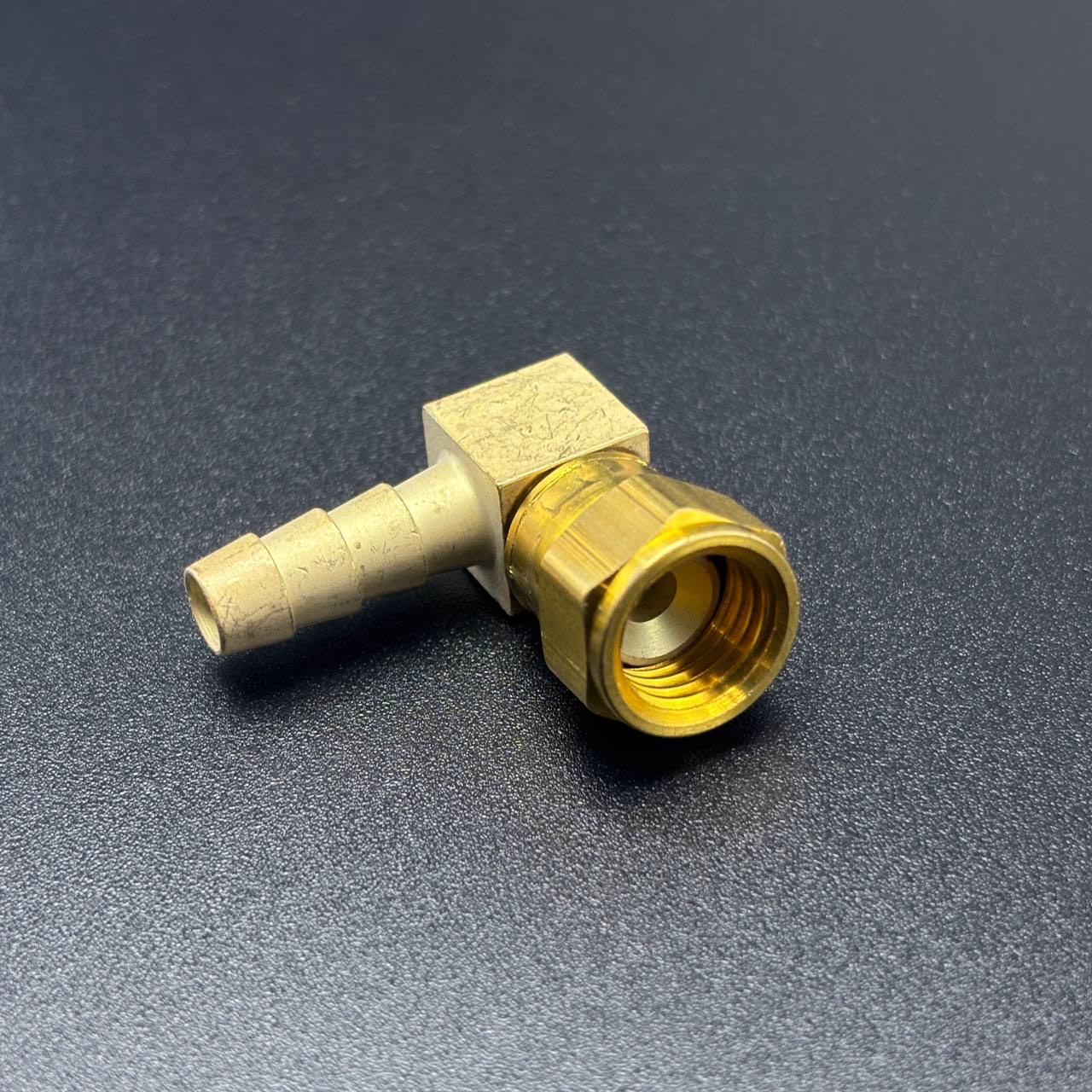 0385959B-219F-462E-841C-BC567E0F00DE