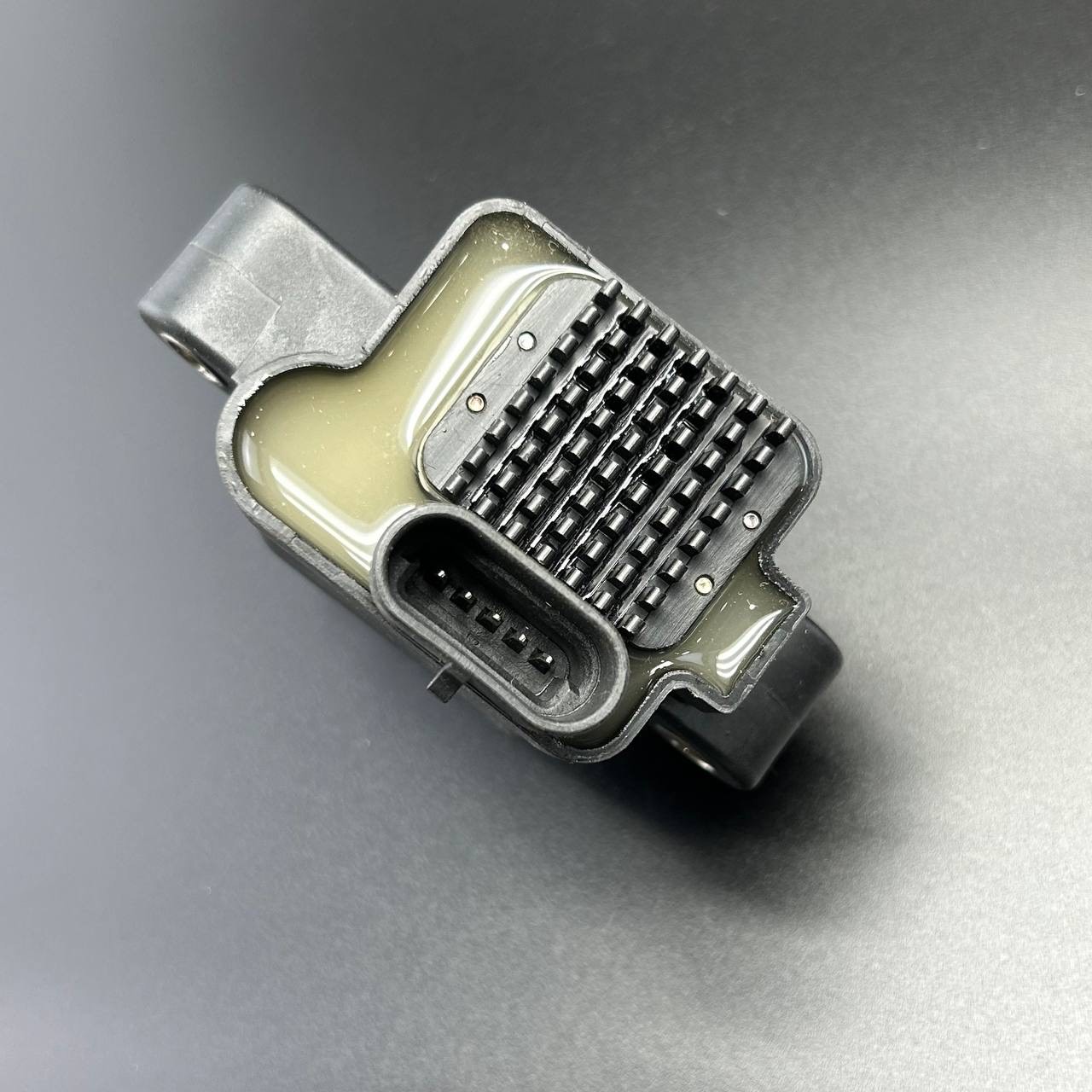 DAE93839-A66D-49BF-9E15-F0992E18C91B