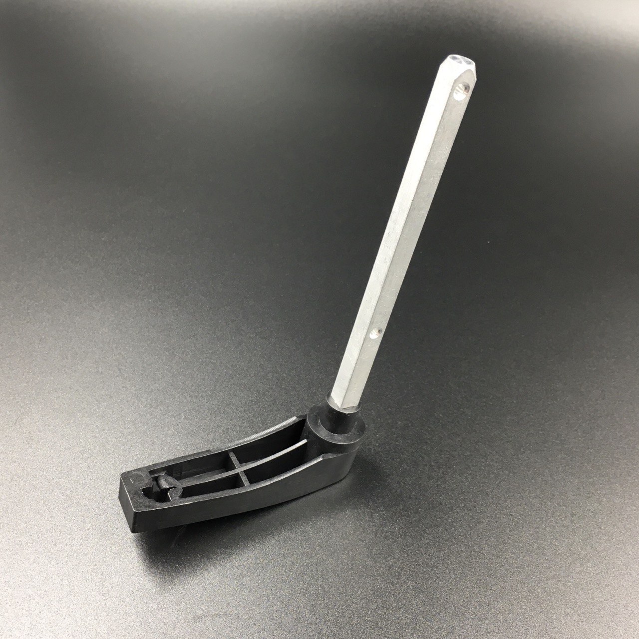 photo5453995613197806945