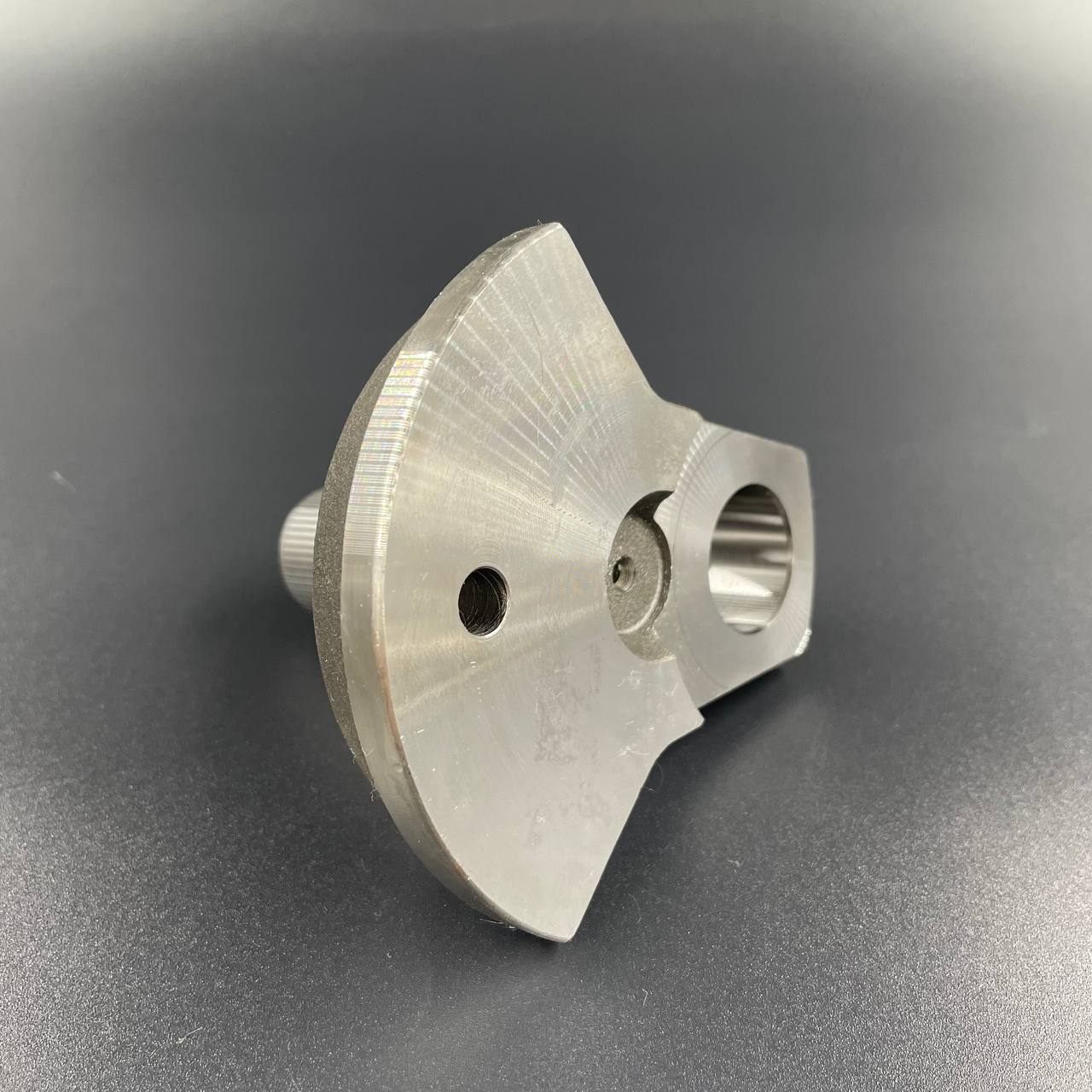 photo_5291800854778750775_y