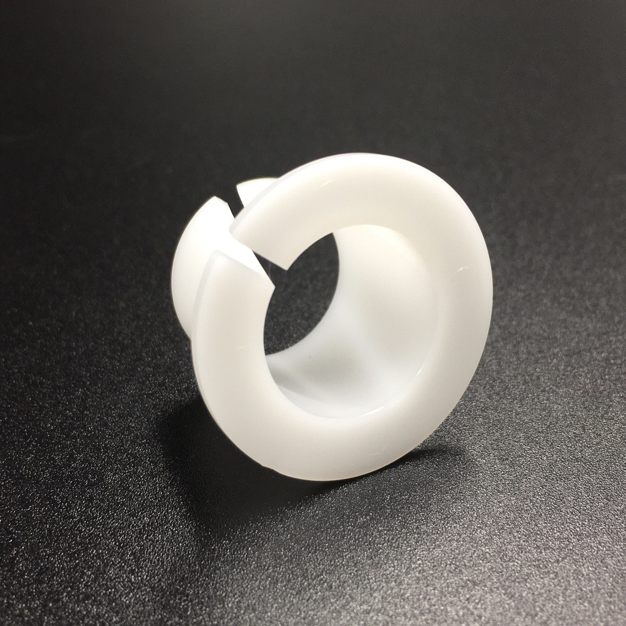 photo5327763693984919408