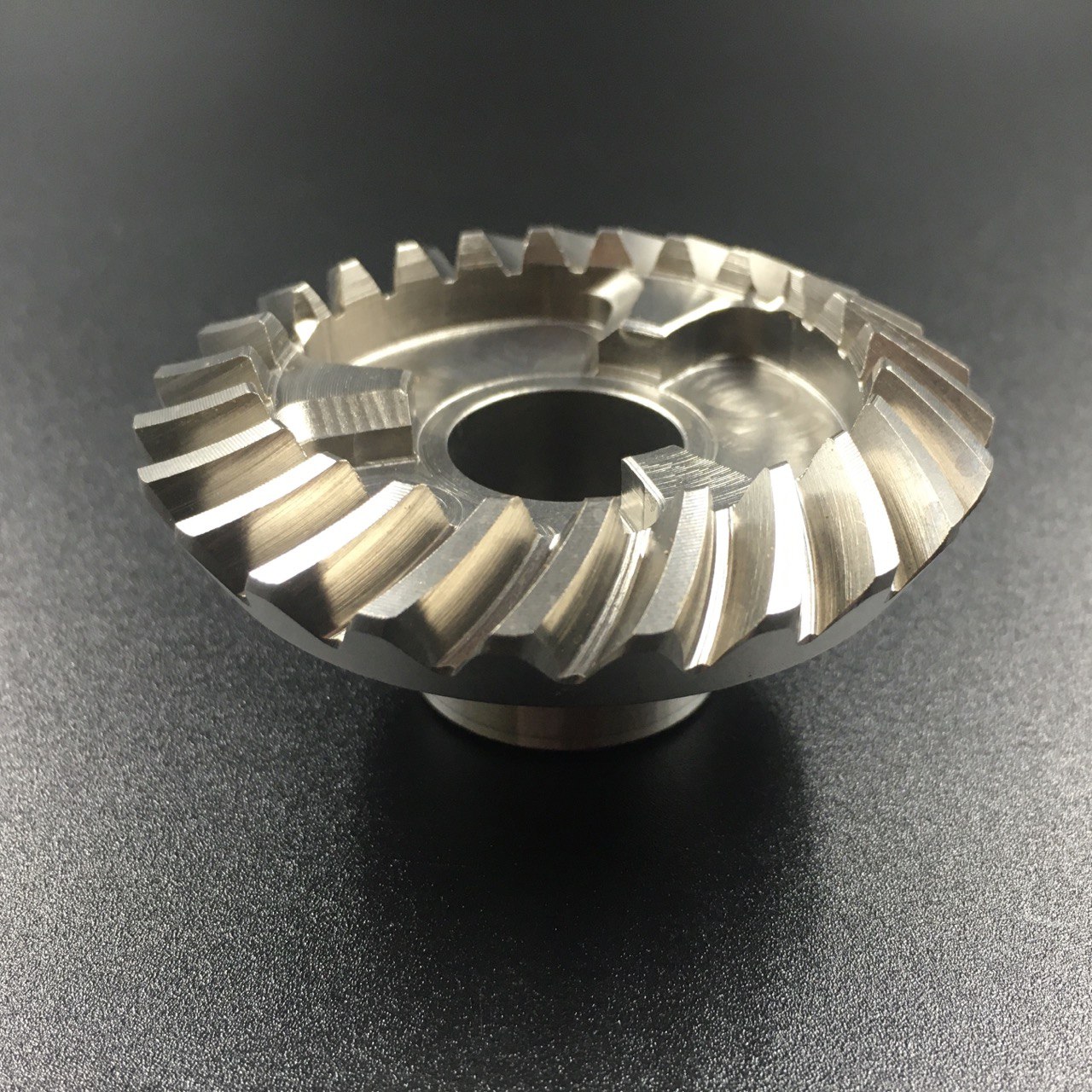 photo5237822981407878994