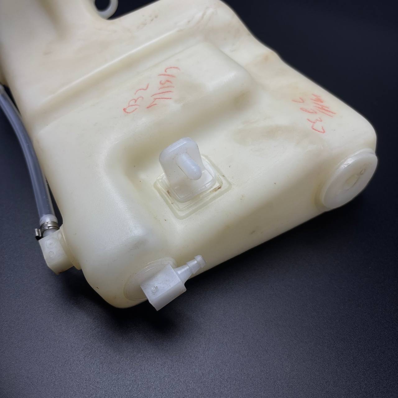 8E32BB07-C725-4407-BCC0-A67990FDF282