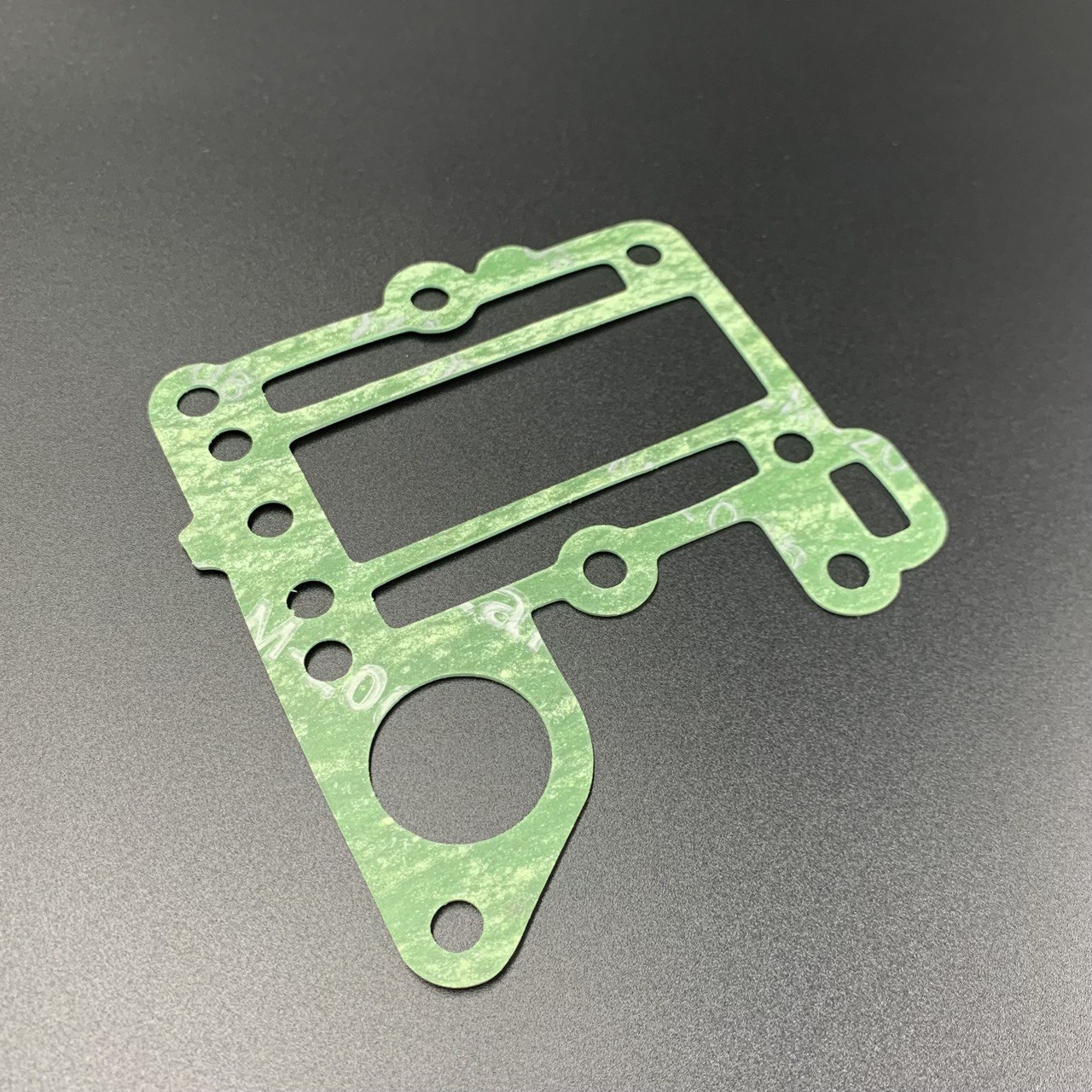 photo5438465651405599362