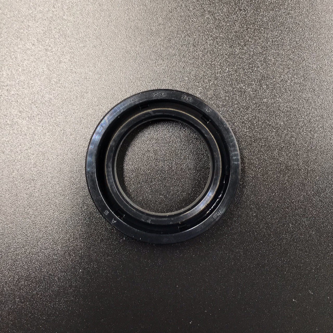 photo5316907339510557763