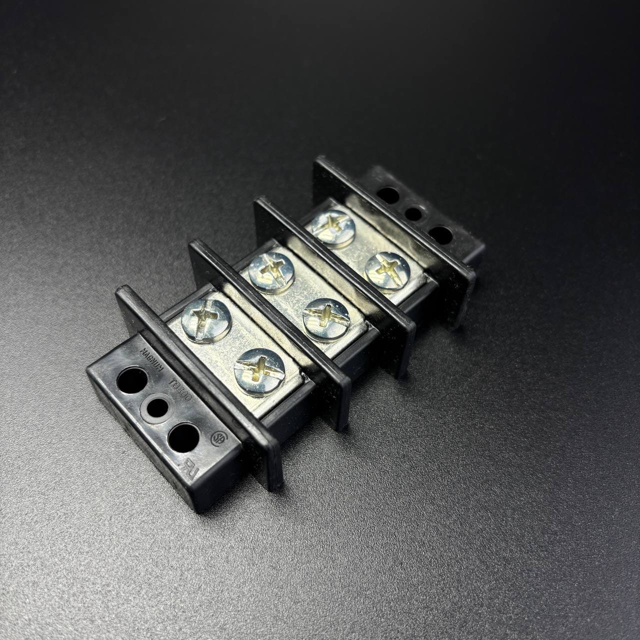 271B94C3-A5ED-4AA2-83AD-955EA794DC5C