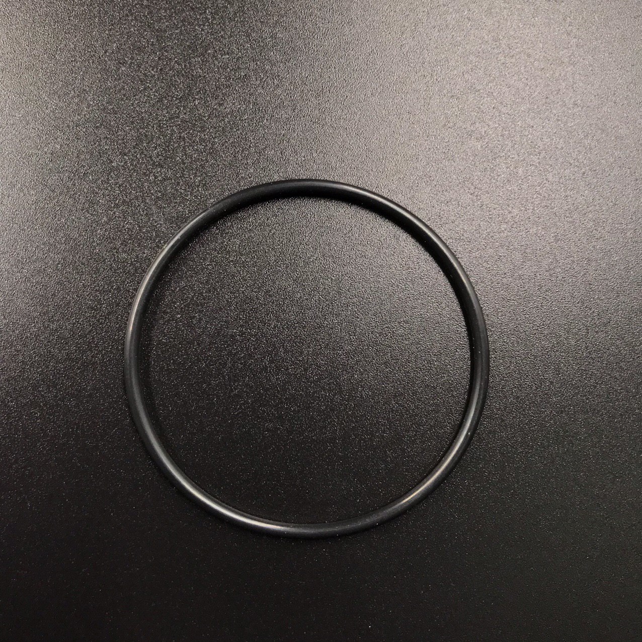 photo5303250859632733521