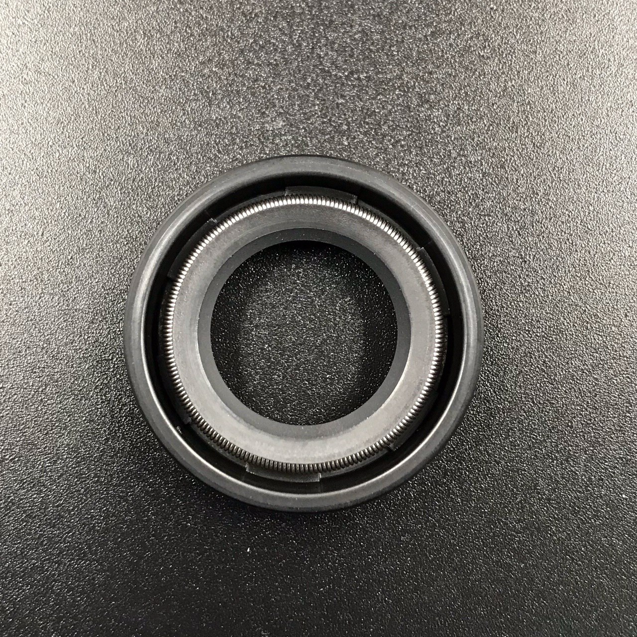 photo5307517879576538804