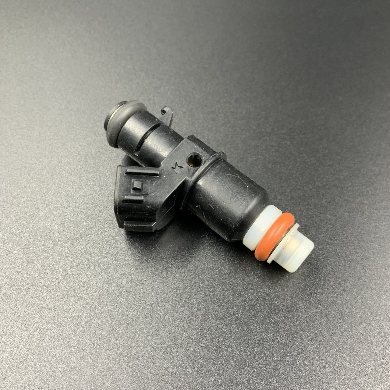 photo5415663060145778891