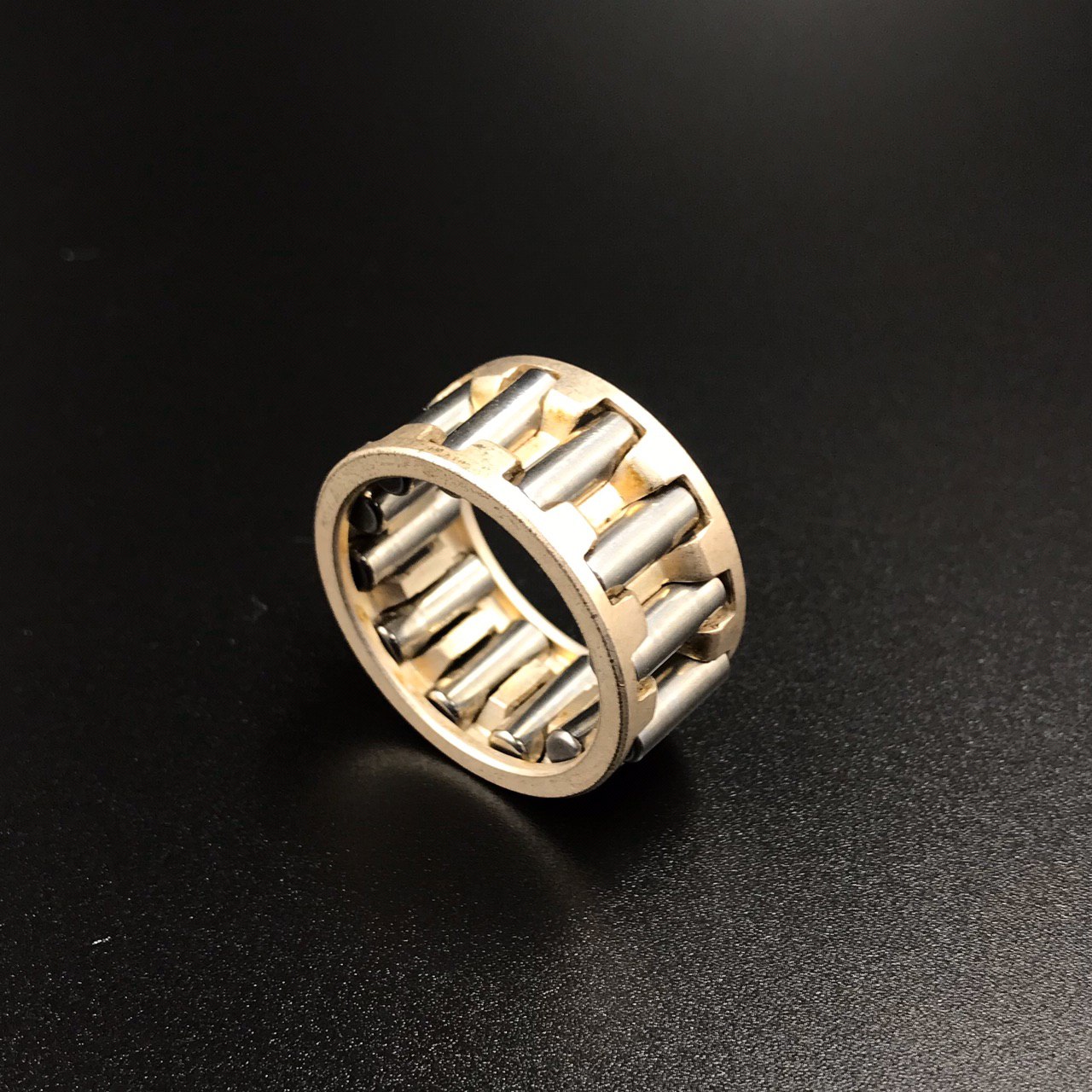 photo5303345099805142946