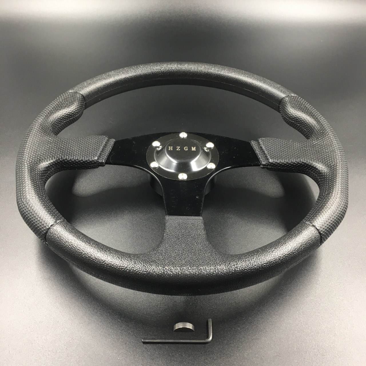 photo5386779598353706987