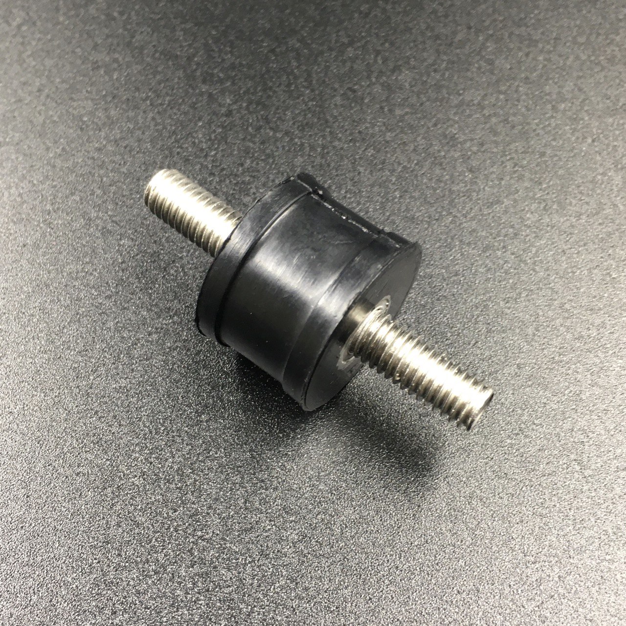 photo5449372484630588873