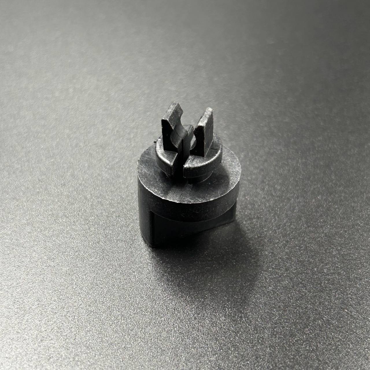 8E90201A-14E4-4672-9B5E-6D25F71D6694