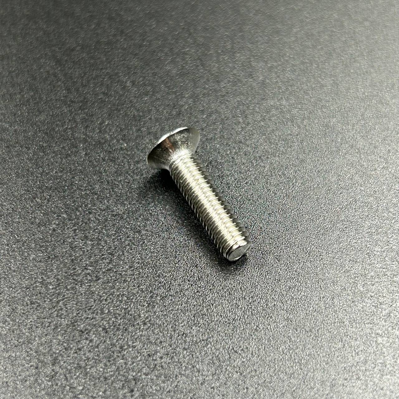 D0EA7B7B-3EF5-484C-8D85-F6EFE285CD72