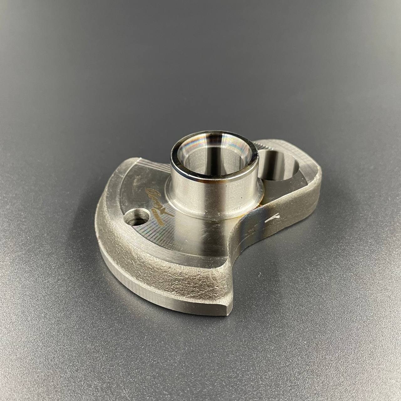 photo_5291800854778750783_y