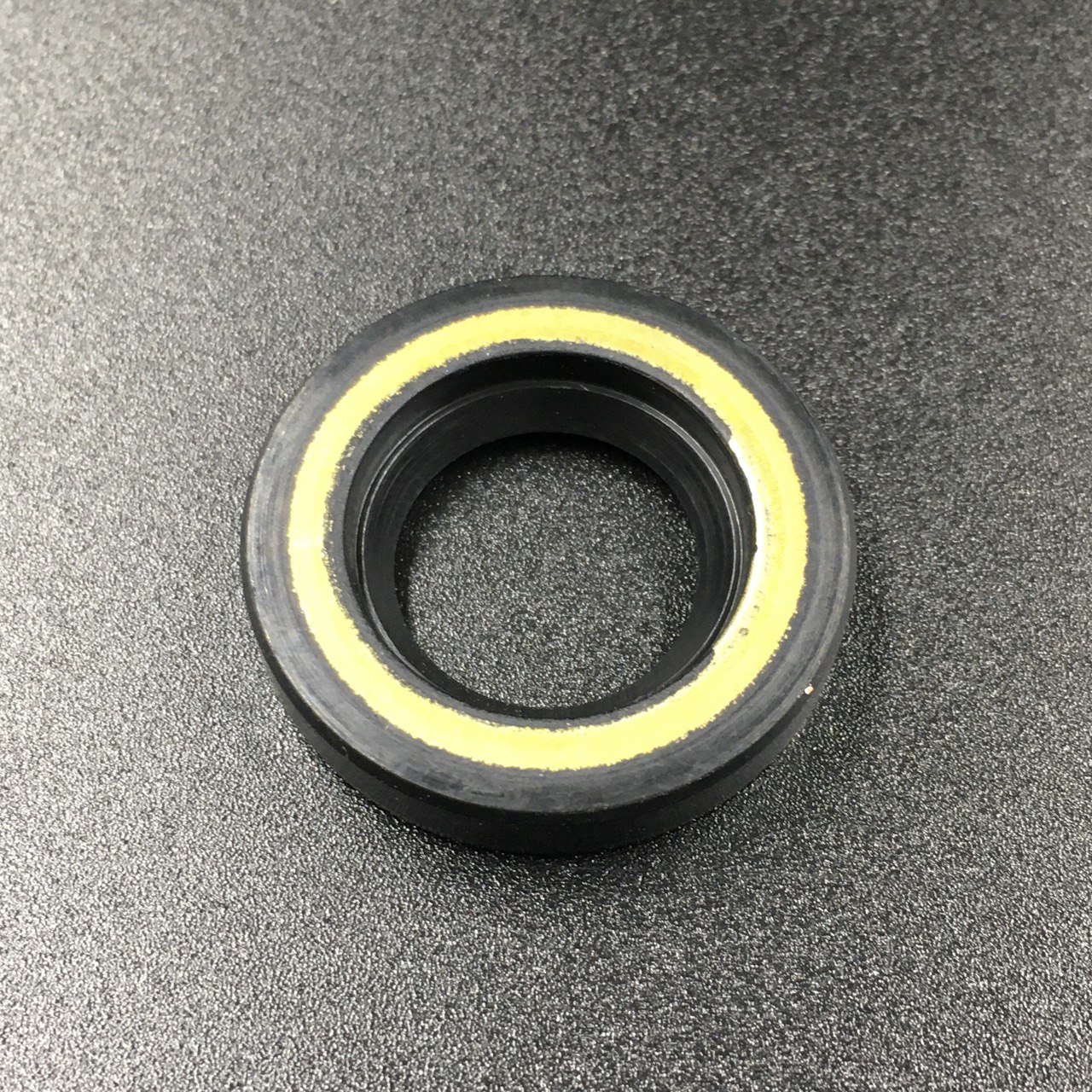 photo5370688503379243838