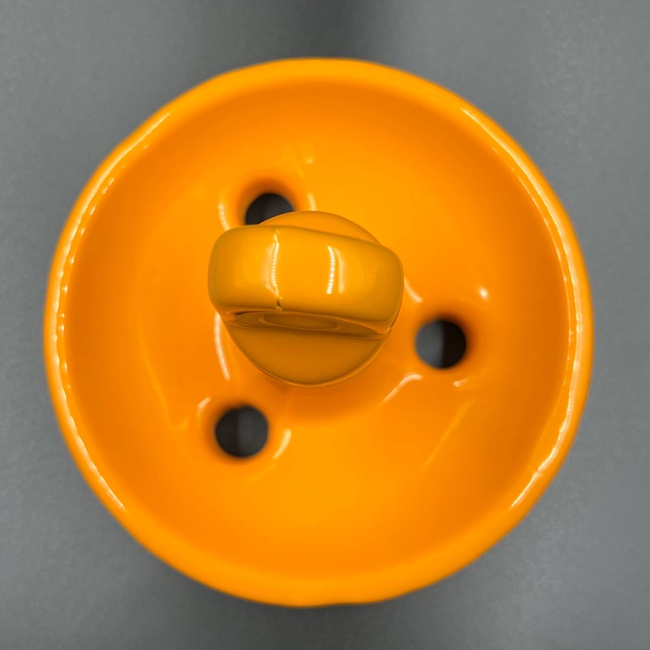 EC9039BC-D6F6-46F5-A90D-23EC18295666