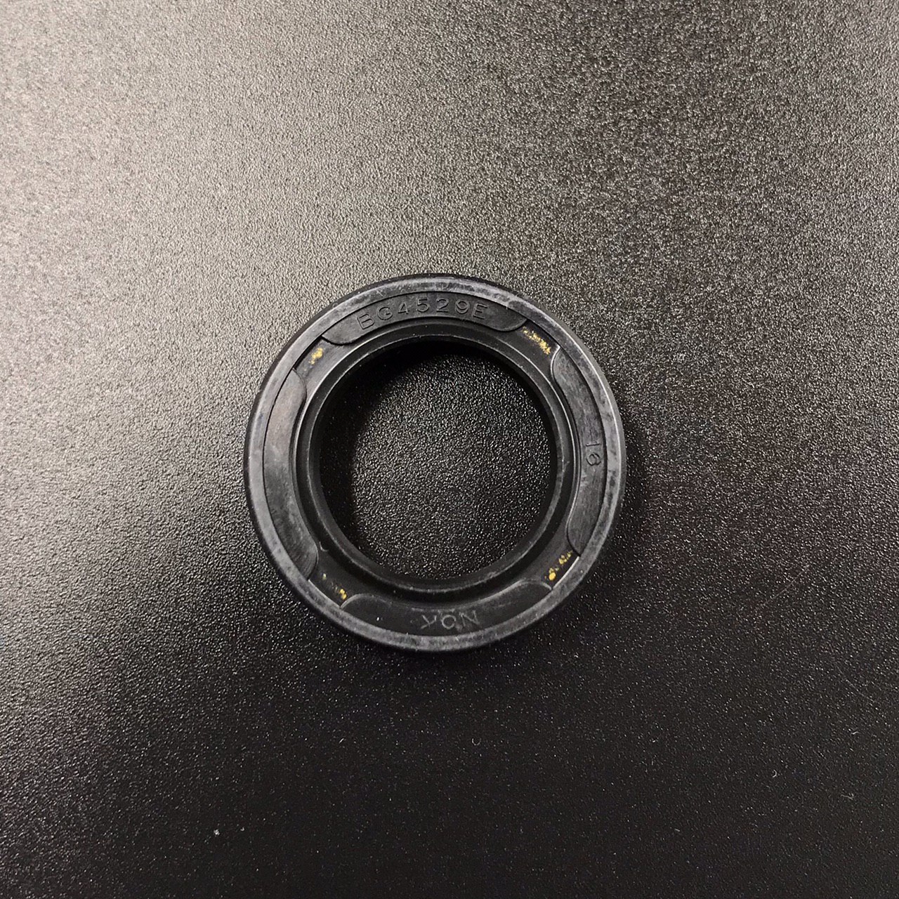 photo5316907339510557759