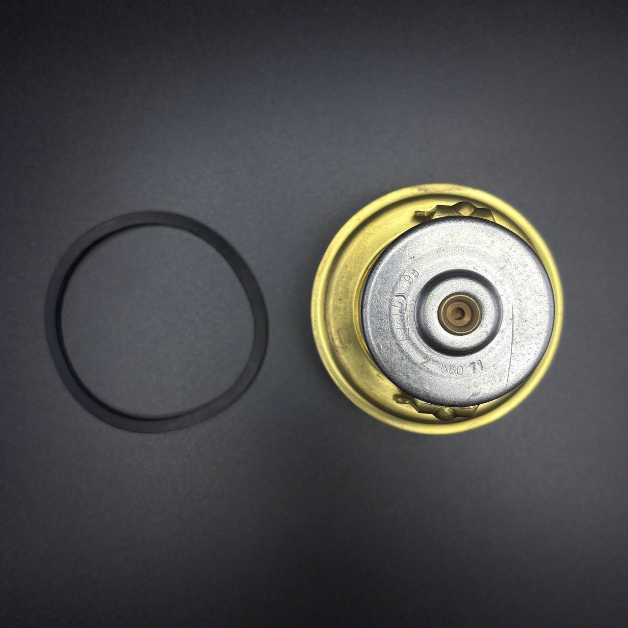 21D82198-8DDA-483B-8FDB-51BF7C8A58AE