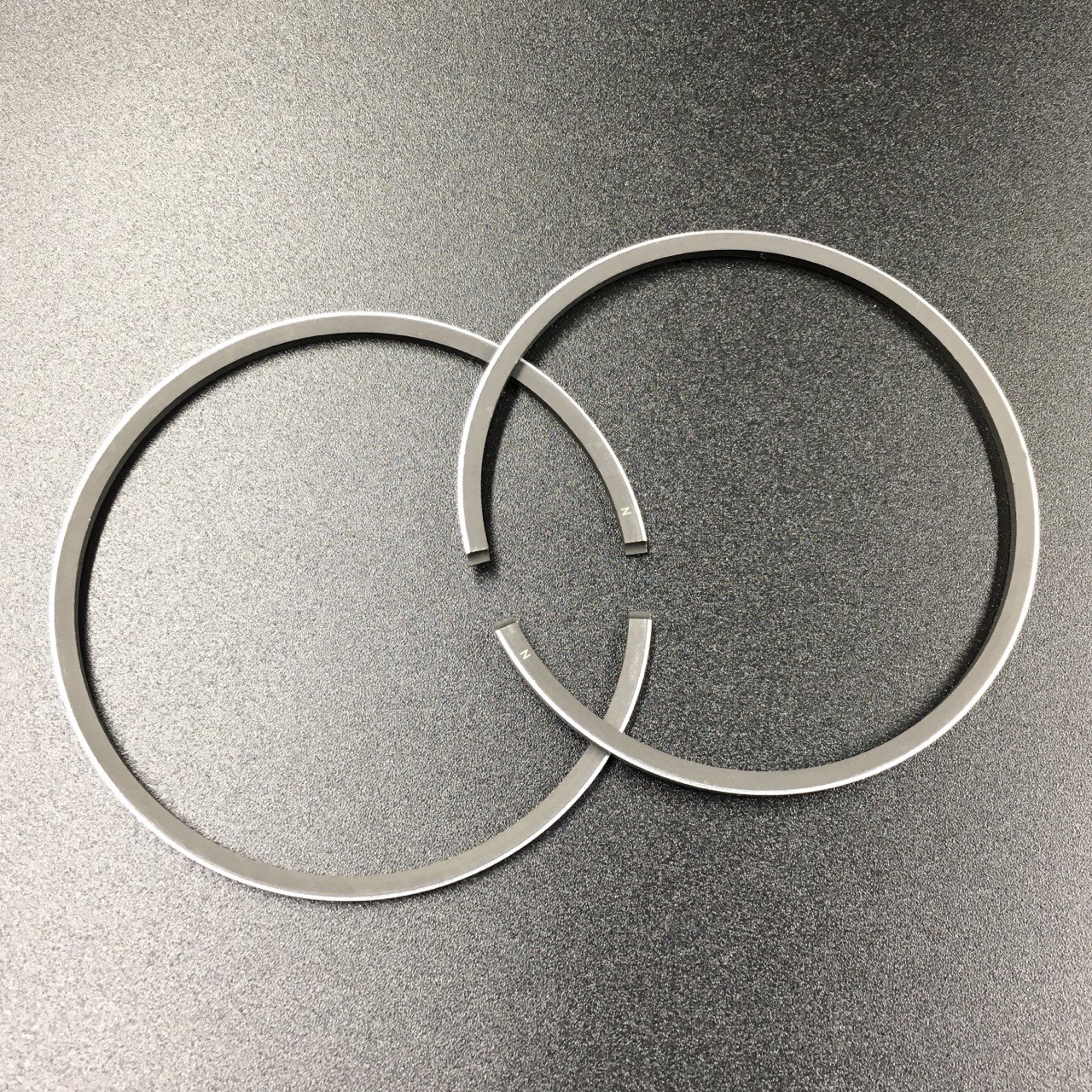 photo5368436703565557417