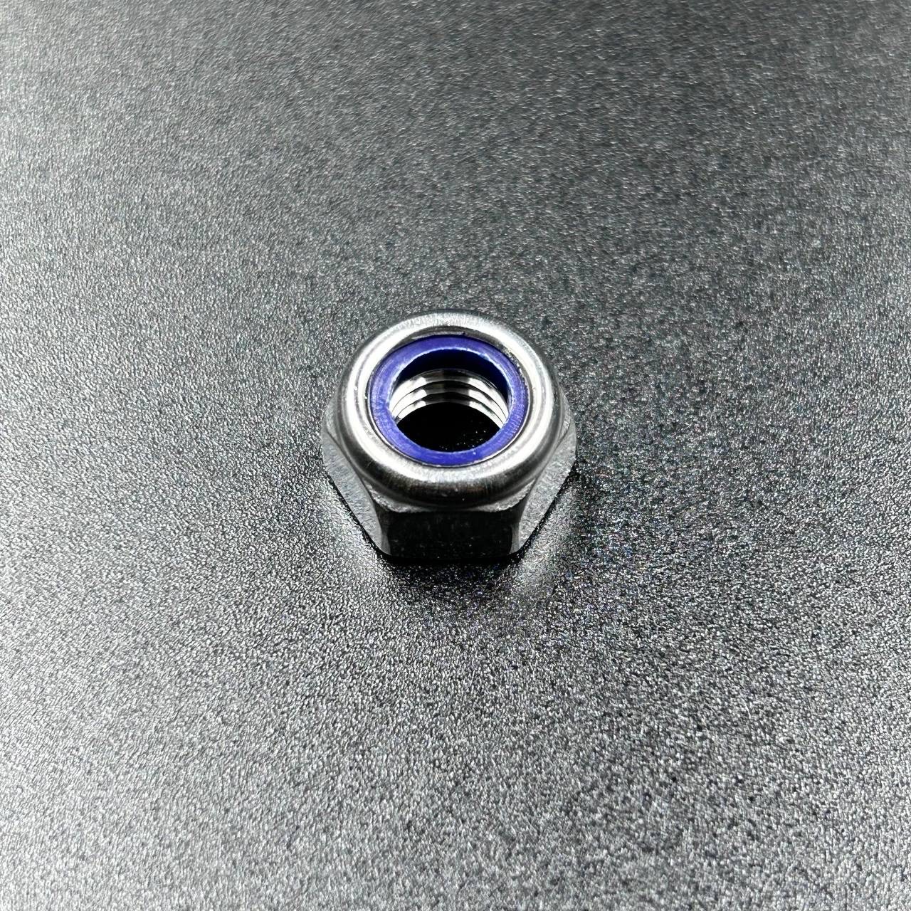 22DEB270-51DA-4C87-8313-80ECD33595D0