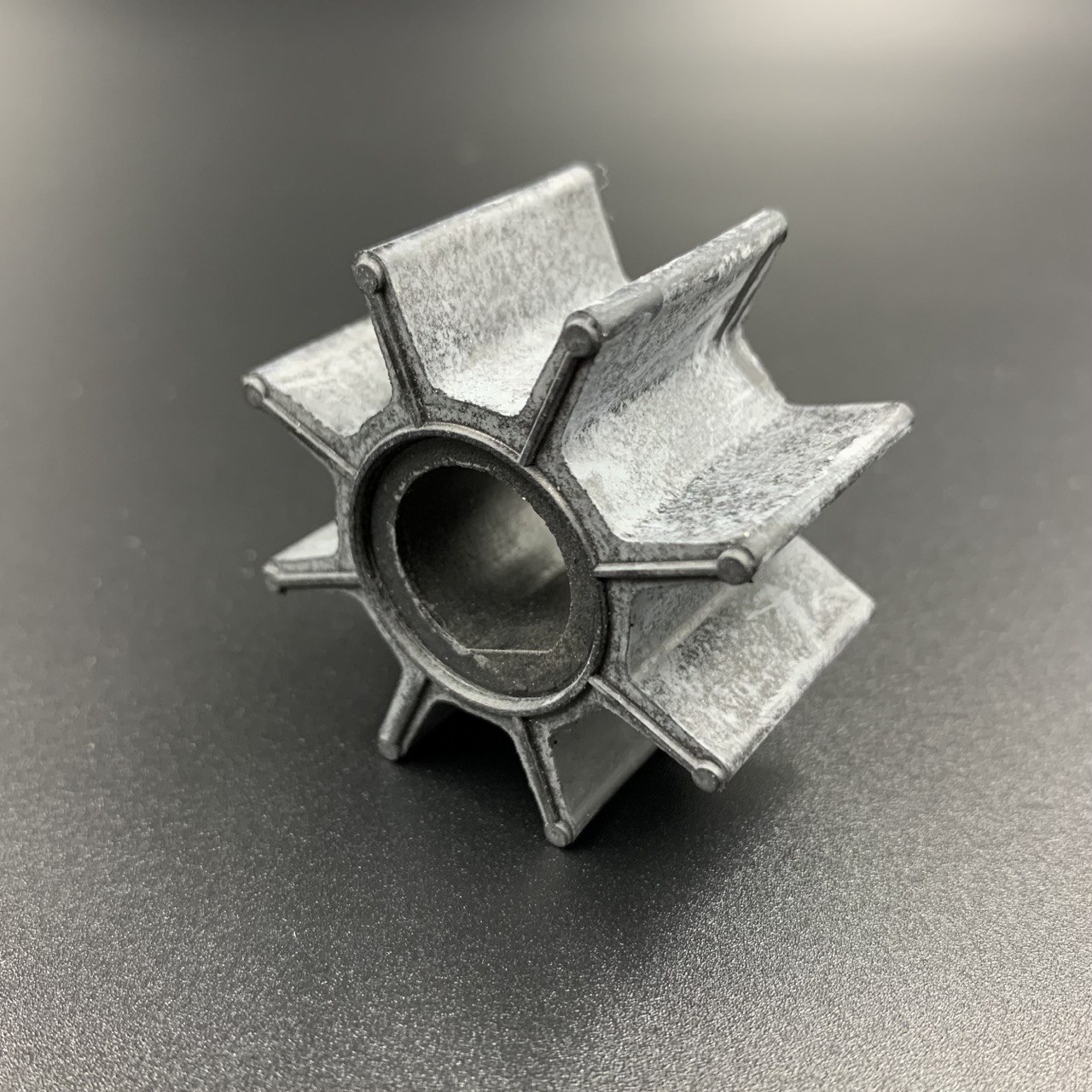 photo5415663060145778929