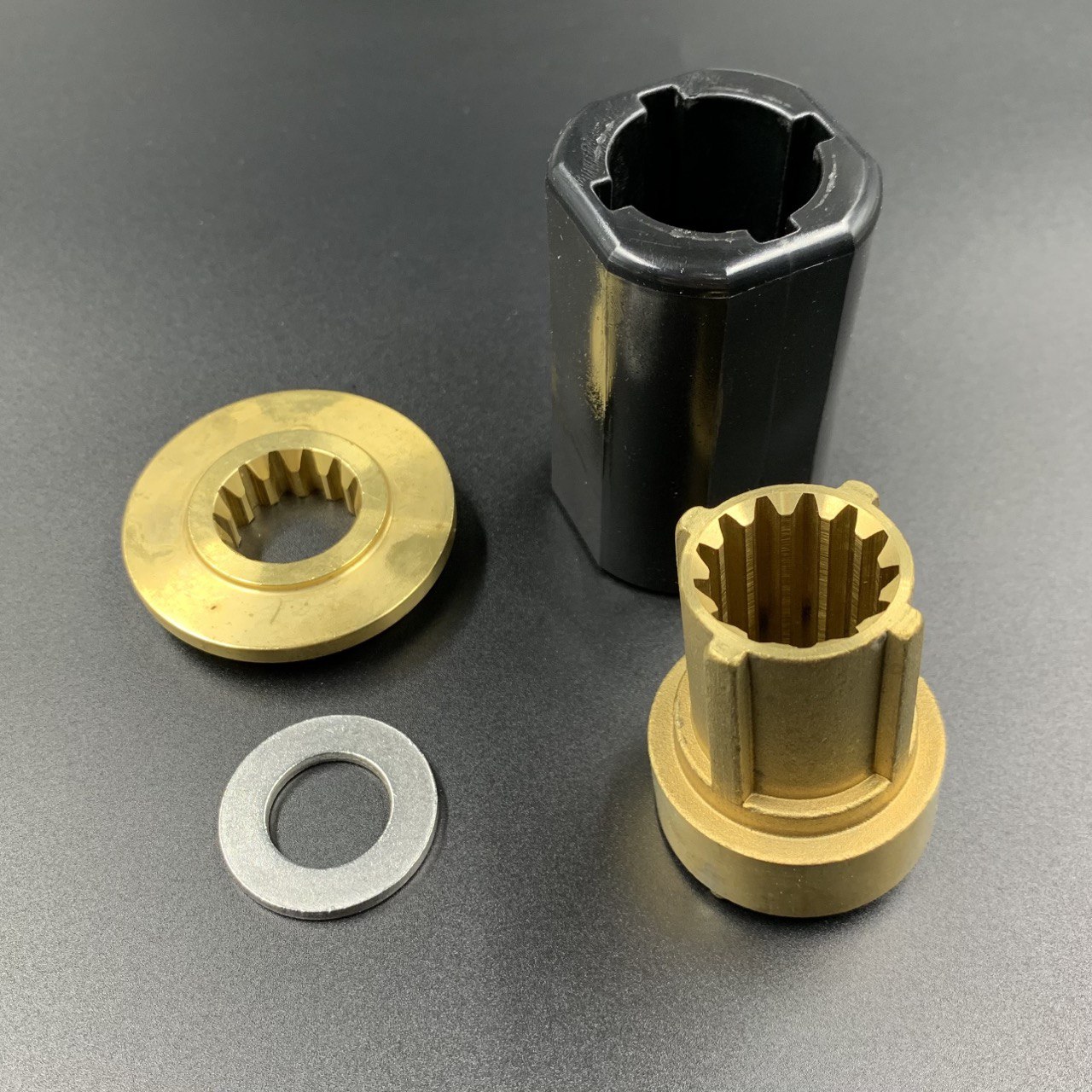 photo5305503518439879899