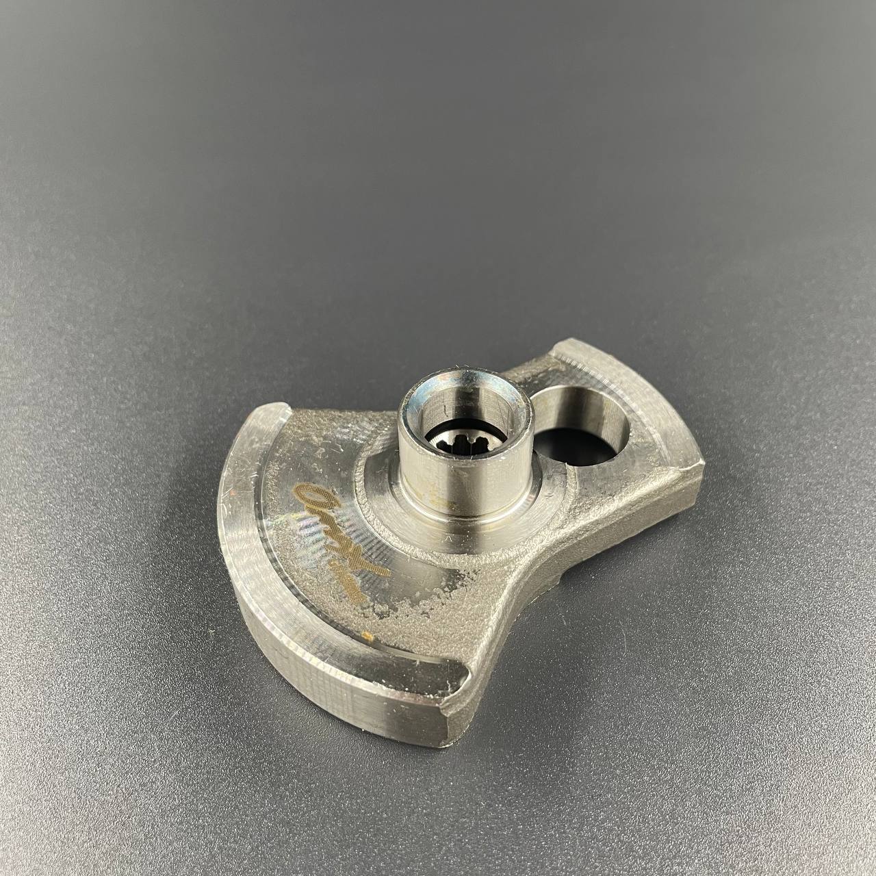 photo_5291800854778750801_y