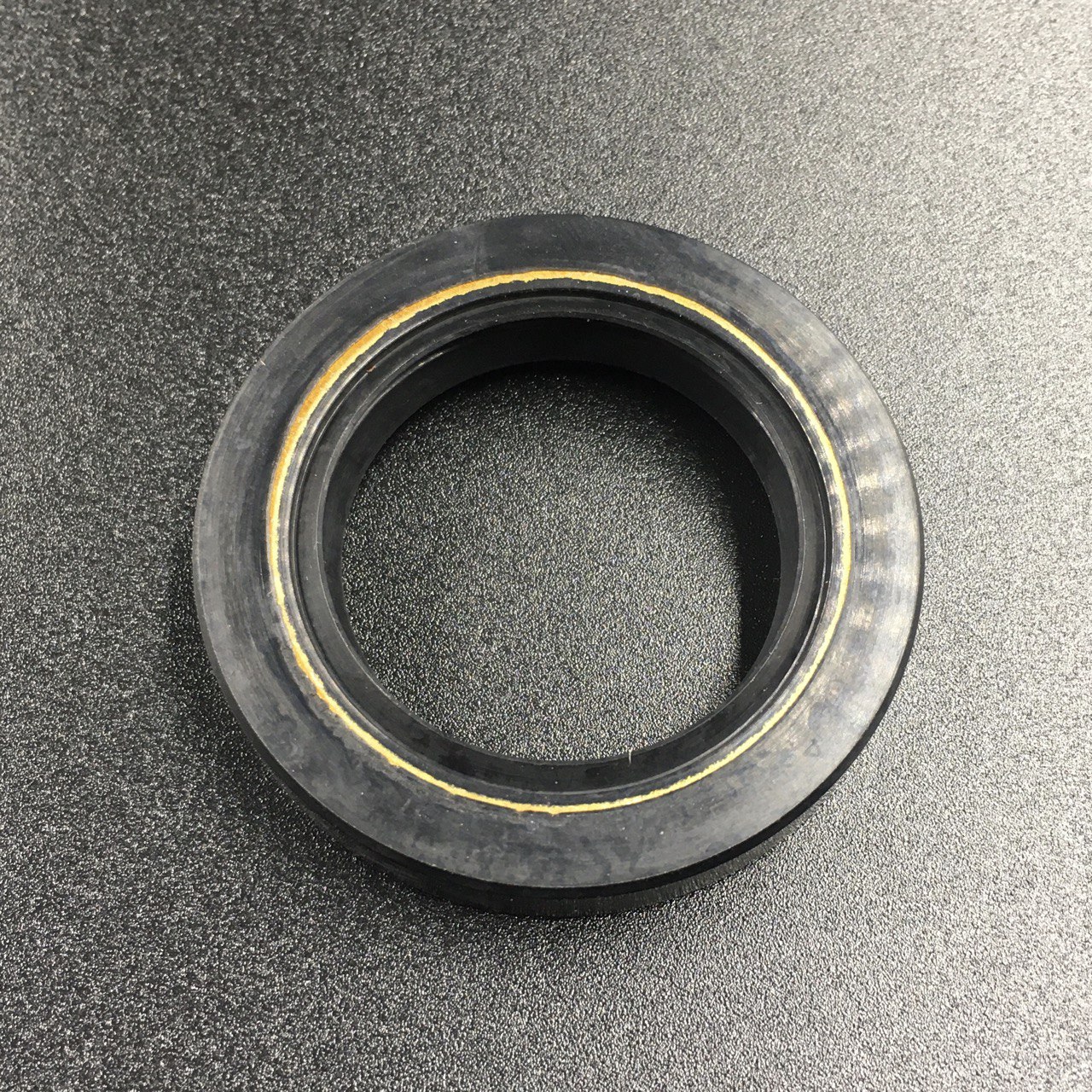 photo5240074781221564611